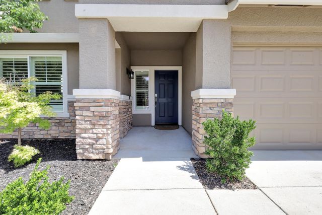 10112 Frank Greg Way, Elk Grove, CA 95757