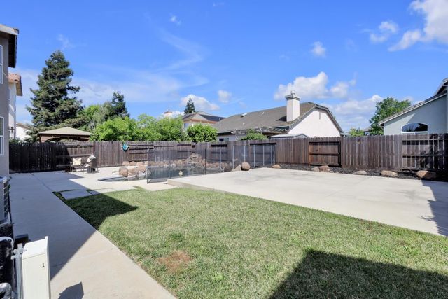 10112 Frank Greg Way, Elk Grove, CA 95757