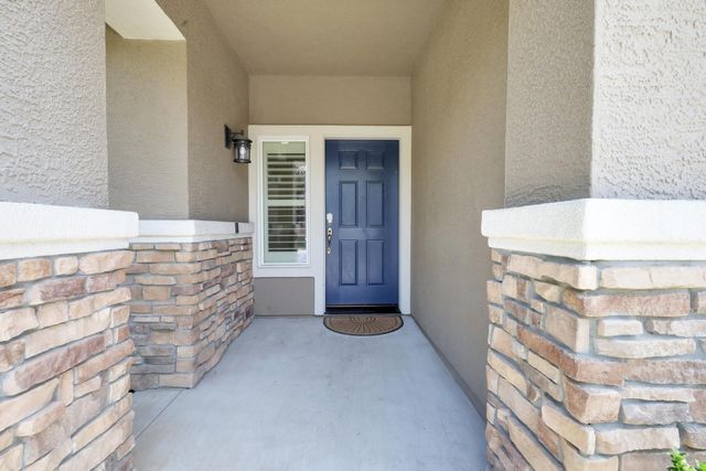 10112 Frank Greg Way, Elk Grove, CA 95757