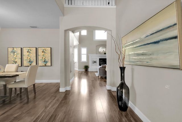 10112 Frank Greg Way, Elk Grove, CA 95757