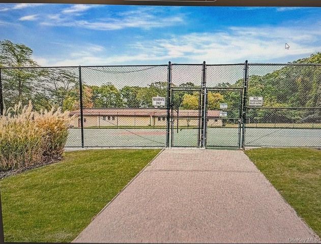 5 Dogwood Court 5, Selden, NY 11784