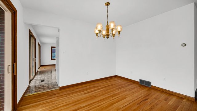 2212 Southwest Road, La Porte, IN 46350