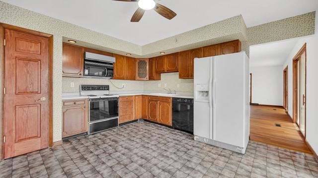 2212 Southwest Road, La Porte, IN 46350
