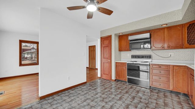 2212 Southwest Road, La Porte, IN 46350