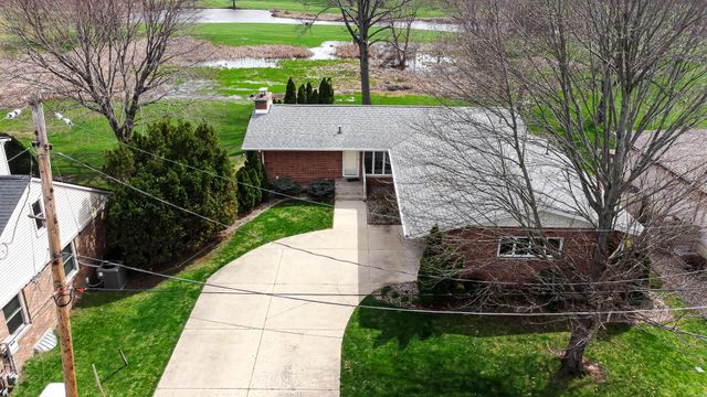 2212 Southwest Road, La Porte, IN 46350