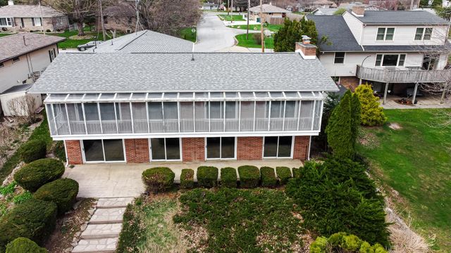 2212 Southwest Road, La Porte, IN 46350