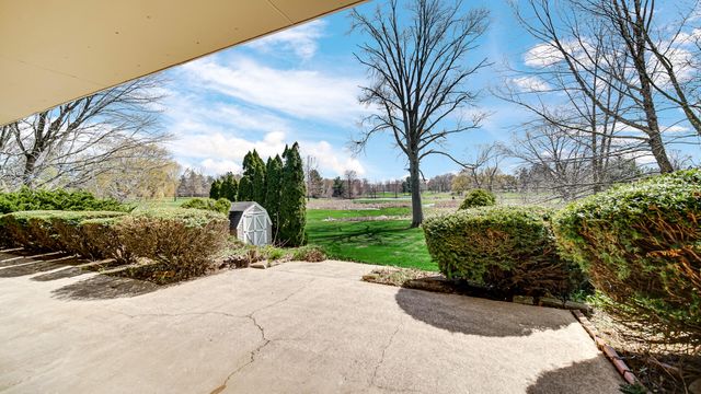 2212 Southwest Road, La Porte, IN 46350