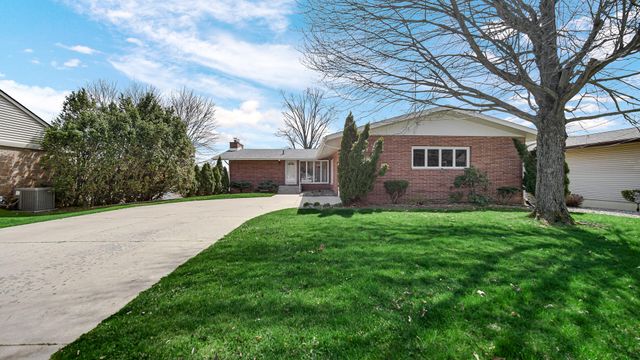 2212 Southwest Road, La Porte, IN 46350