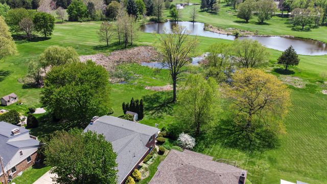 2212 Southwest Road, La Porte, IN 46350