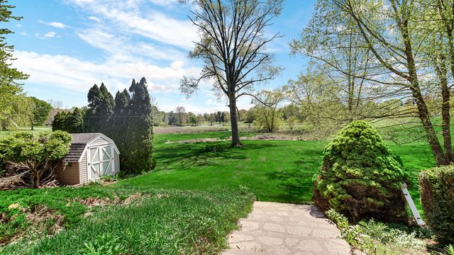 2212 Southwest Road, La Porte, IN 46350
