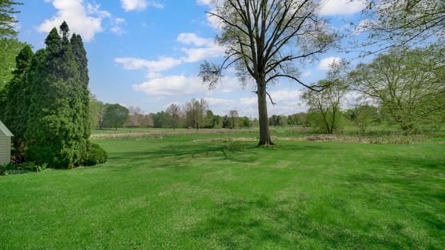 2212 Southwest Road, La Porte, IN 46350