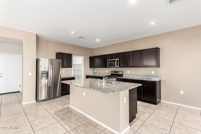 30864 W WHITTON Avenue, Buckeye, AZ 85396