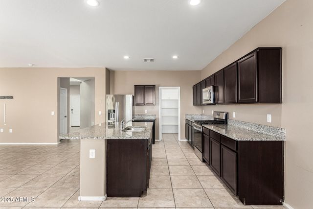 30864 W WHITTON Avenue, Buckeye, AZ 85396