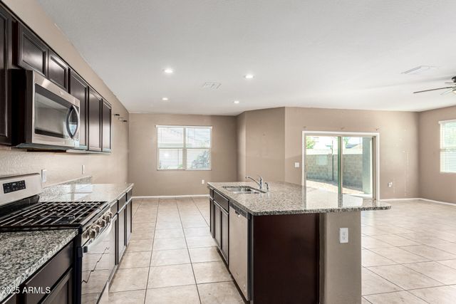 30864 W WHITTON Avenue, Buckeye, AZ 85396