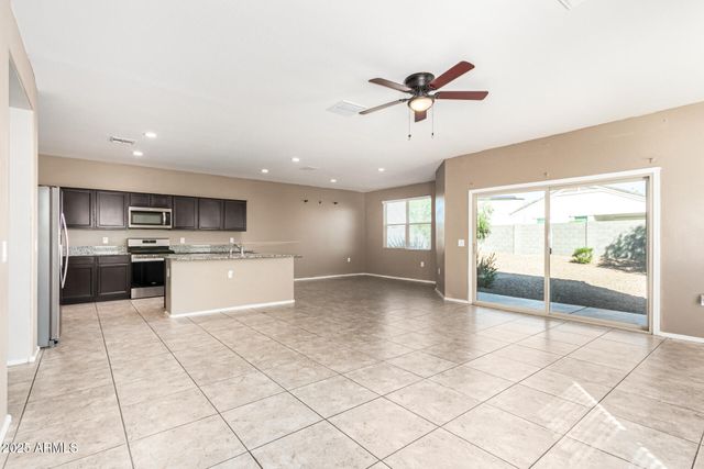 30864 W WHITTON Avenue, Buckeye, AZ 85396