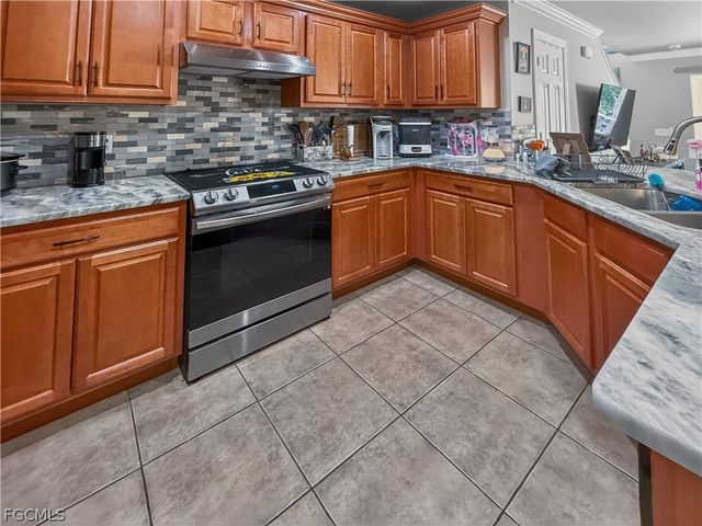 15150 Piping Plover CT, North Fort Myers, FL 33917
