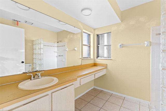 751 Highland Drive SW, Vero Beach, FL 32962