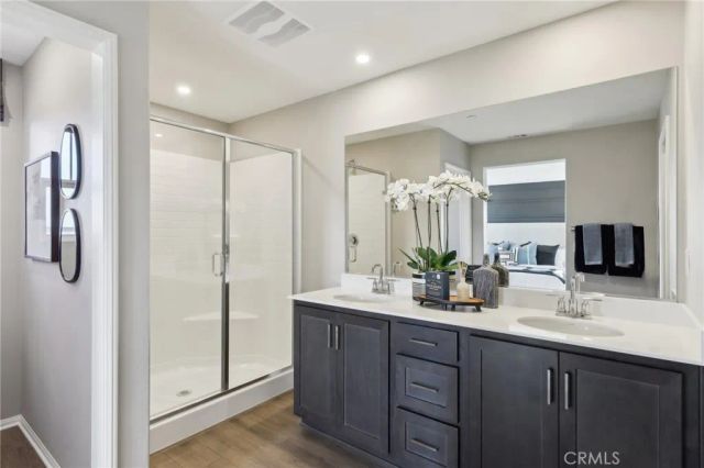 15563 April Dawn Way 1, Fontana, CA 92336