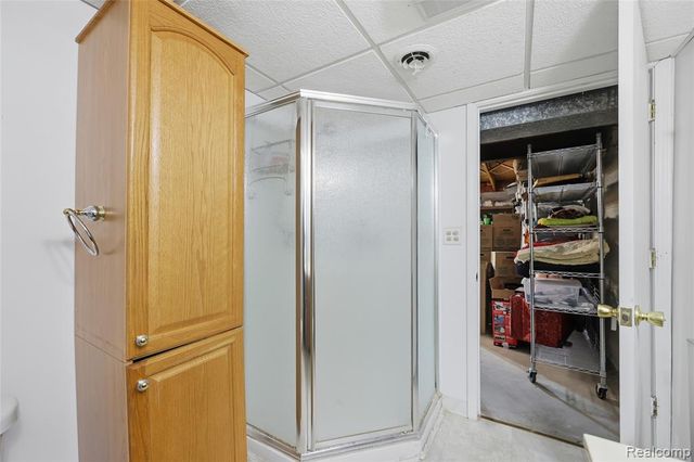 14241 Nadine Street, Oak Park, MI 48237