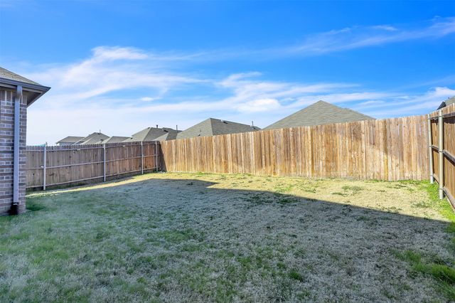 3917 Spencer Lane, Forney, TX 75126