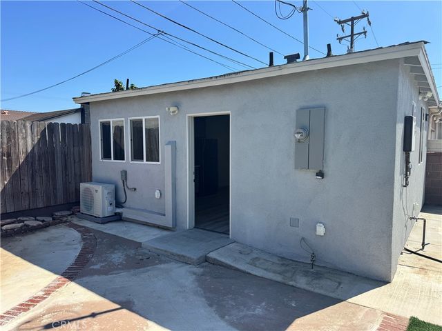 17104 La Salle B, Gardena, CA 90247