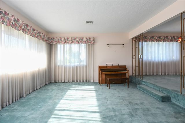 5306 Bardwell, Riverside, CA 92506