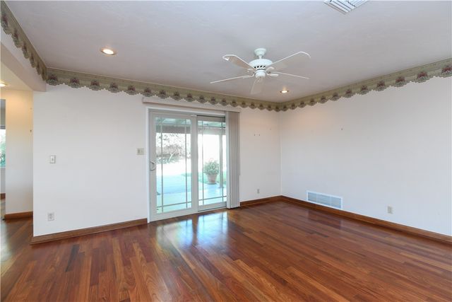 5306 Bardwell, Riverside, CA 92506