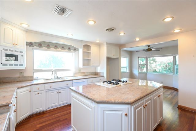 5306 Bardwell, Riverside, CA 92506