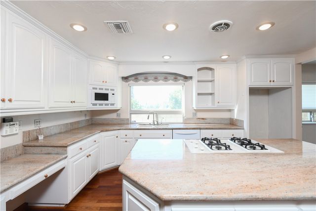 5306 Bardwell, Riverside, CA 92506