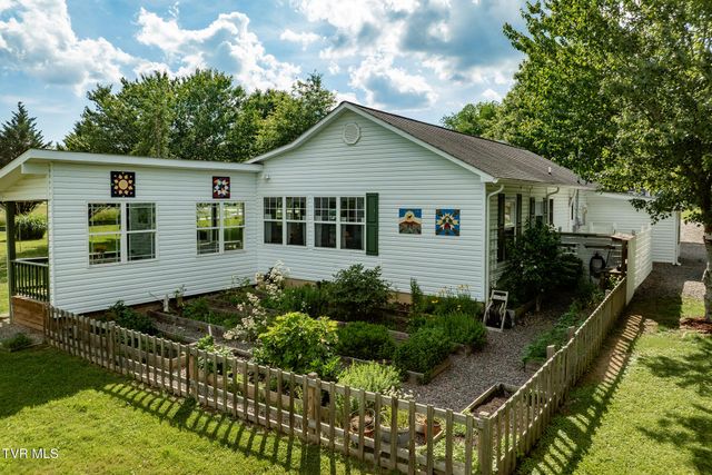 6811 West Hwy 67, Mountain City, TN 37683