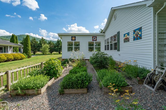 6811 West Hwy 67, Mountain City, TN 37683