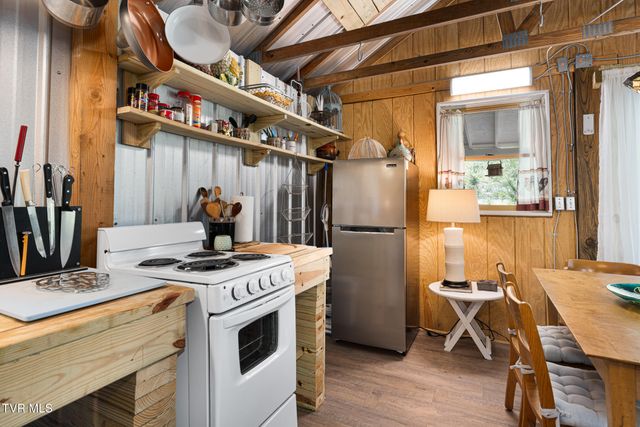 6811 West Hwy 67, Mountain City, TN 37683