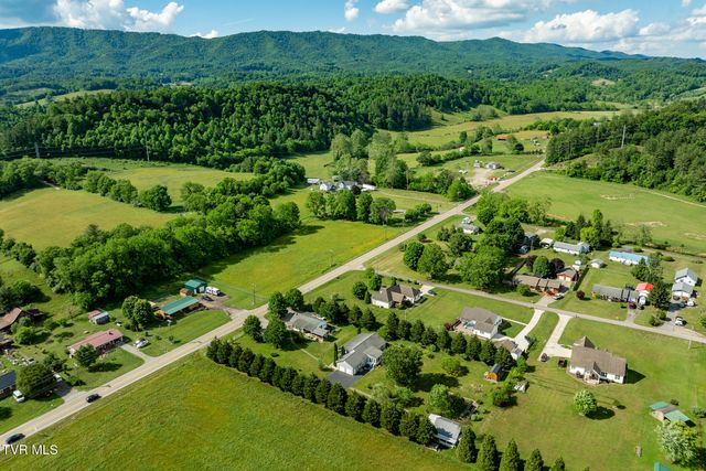 6811 West Hwy 67, Mountain City, TN 37683