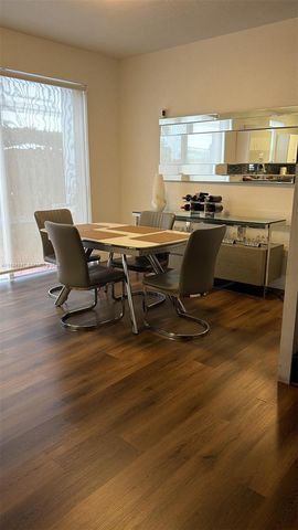 8148 NW 108th Ct, Doral, FL 33178