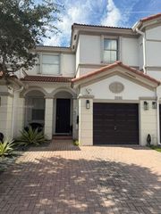 8148 NW 108th Ct, Doral, FL 33178