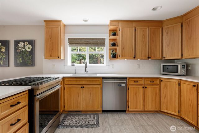974 Woodside Lane, Langley, WA 98260