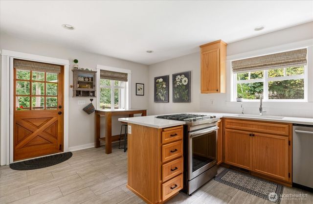 974 Woodside Lane, Langley, WA 98260