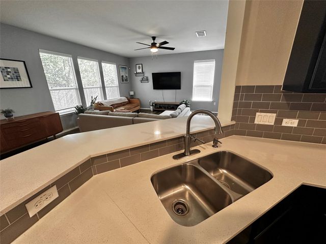 7611 Uray DR, Austin, TX 78724