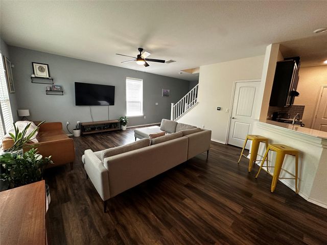 7611 Uray DR, Austin, TX 78724