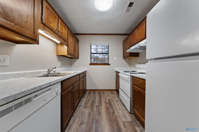 2417 Gaslight Place SW, Decatur, AL 35603