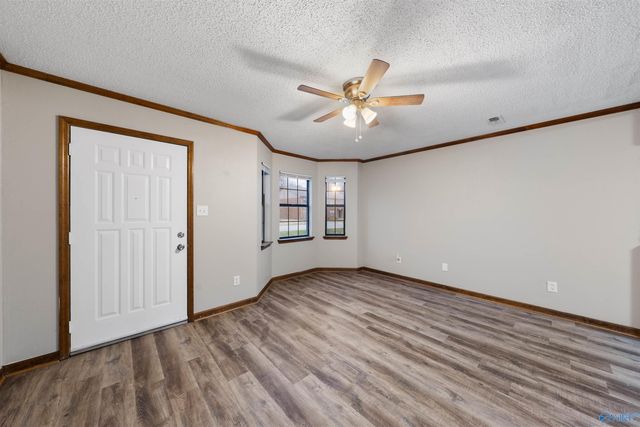 2417 Gaslight Place SW, Decatur, AL 35603