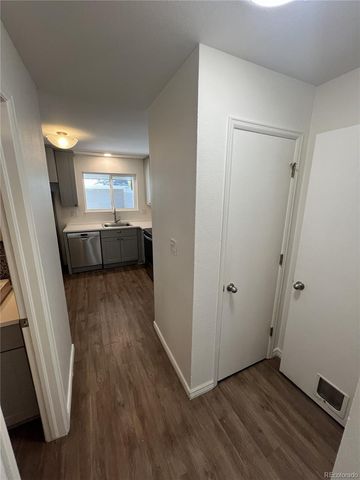 7052 E Briarwood Drive, Centennial, CO 80112