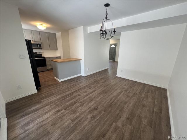 7052 E Briarwood Drive, Centennial, CO 80112