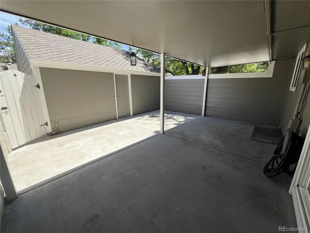 7052 E Briarwood Drive, Centennial, CO 80112