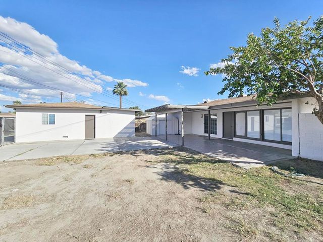 82012 Sierra Avenue, Indio, CA 92201