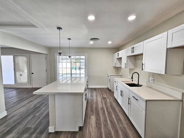 82012 Sierra Avenue, Indio, CA 92201