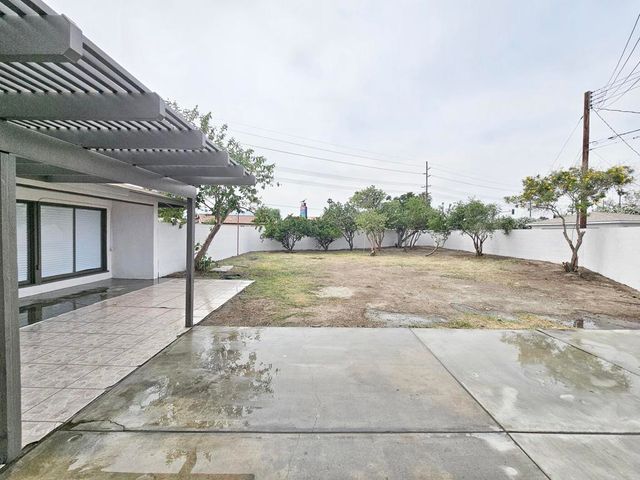82012 Sierra Avenue, Indio, CA 92201