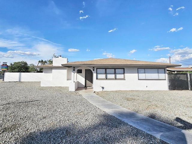 82012 Sierra Avenue, Indio, CA 92201