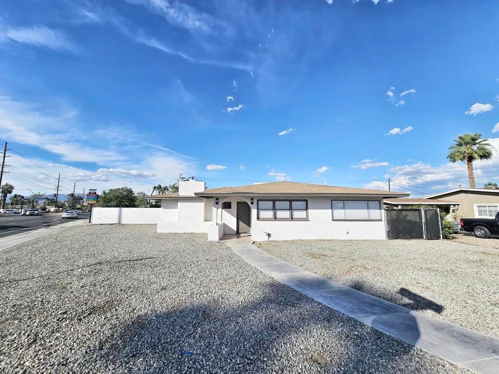 82012 Sierra Avenue, Indio, CA 92201