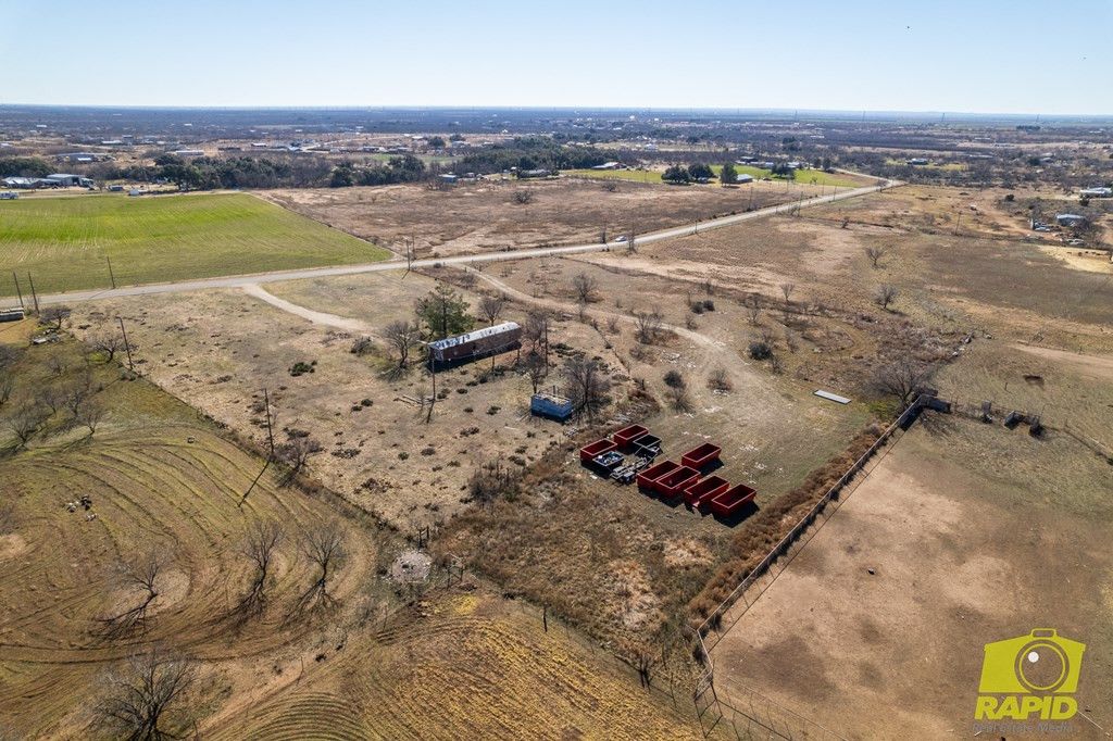 Image 15 of property listing at 9005 N Valley Drive, San Angelo, TX 76905